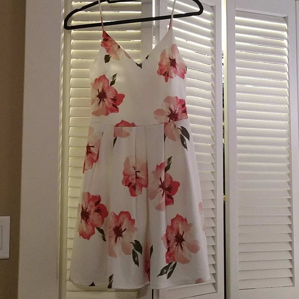 Floral sundress NWOT